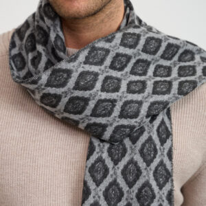 Genteel Grace Scarf