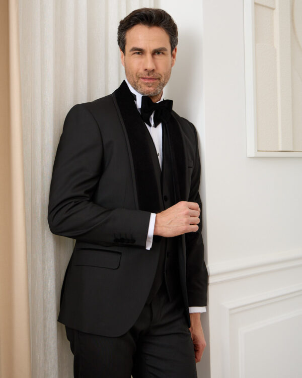 Black Gala Splendor Tuxedo
