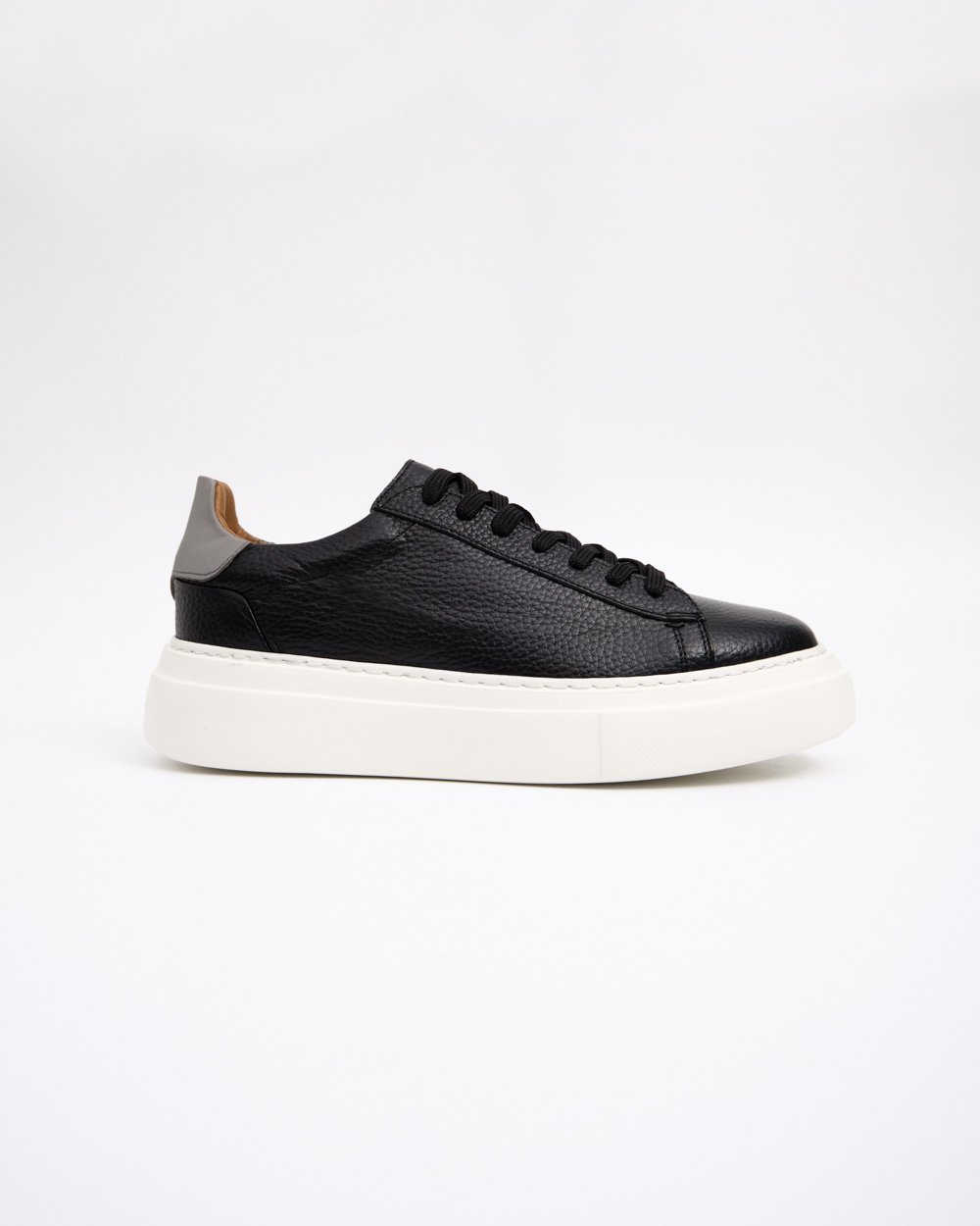 Black Modern Stride Sneakers