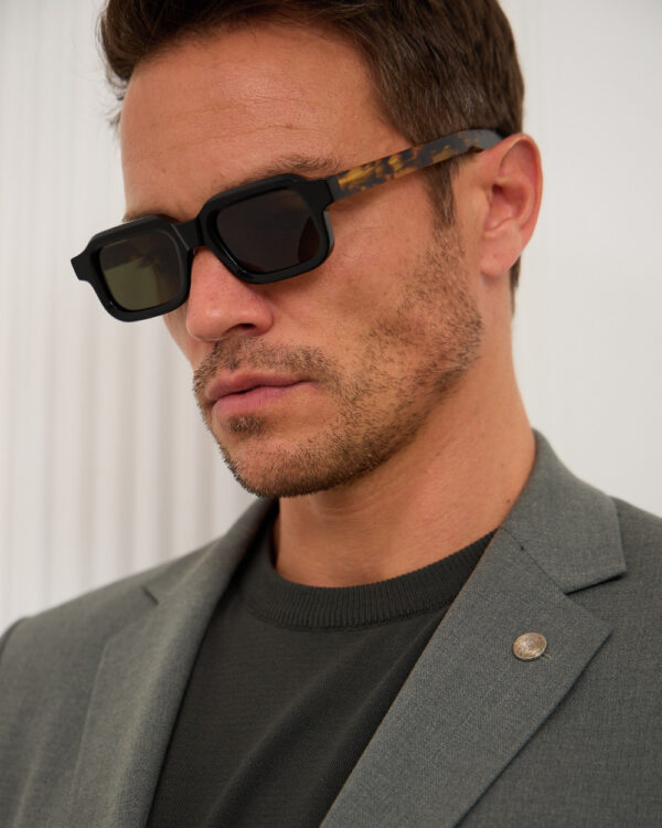 Archie Tortoise Bold Sunglasses