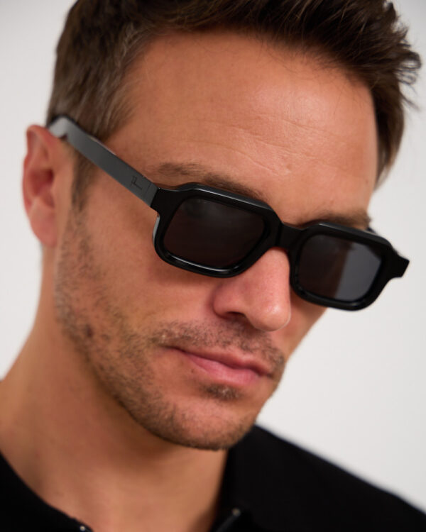 Archie Black Bold Sunglasses