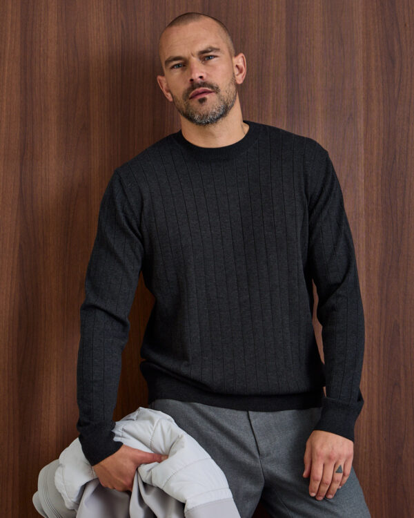 Charcoal Elegant Line Roundneck Sweater