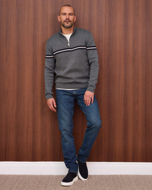 Root Straight Fit Jeans