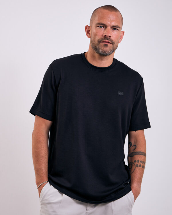 Black Simple Urban T-shirt