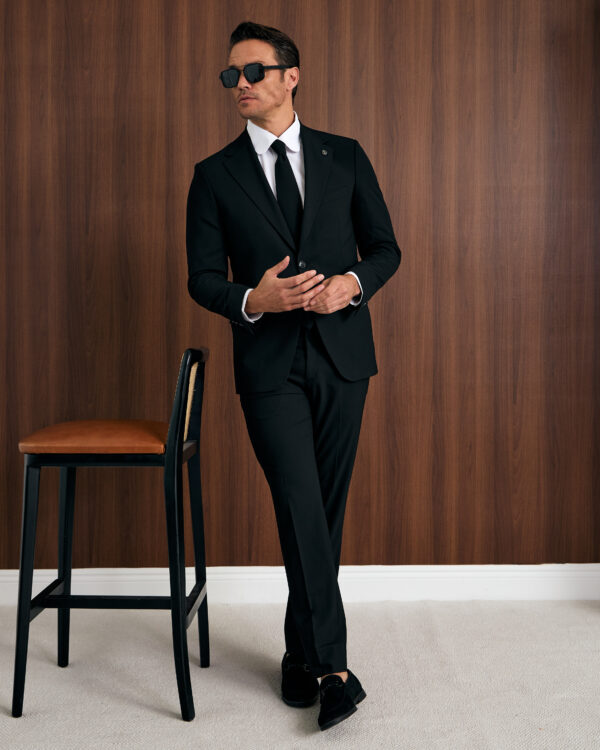 Black Even State Suit