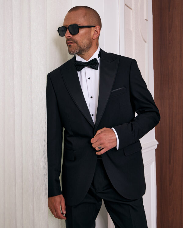 Black Classic Prestige Tuxedo