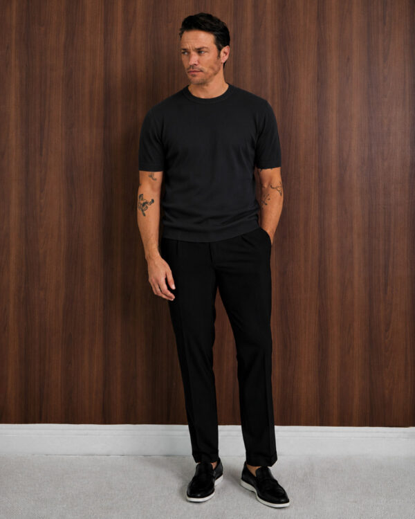 Black Basic Knitted T-shirt